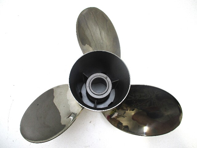 48-13702A46 Mercury Mirage Plus Stainless Propeller 14 3/4" X 21P RH ROTATION