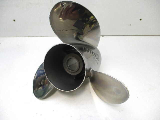 16320A46 Mercury Vengeance Stainless Prop 13.5 X 23P RH Hub Kit Style