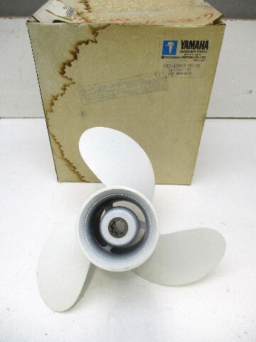 683-45952-00-36 9.25 x 9.75P Non-Cupped "J" Prop for Yamaha Outboard 9.9-20 Hp