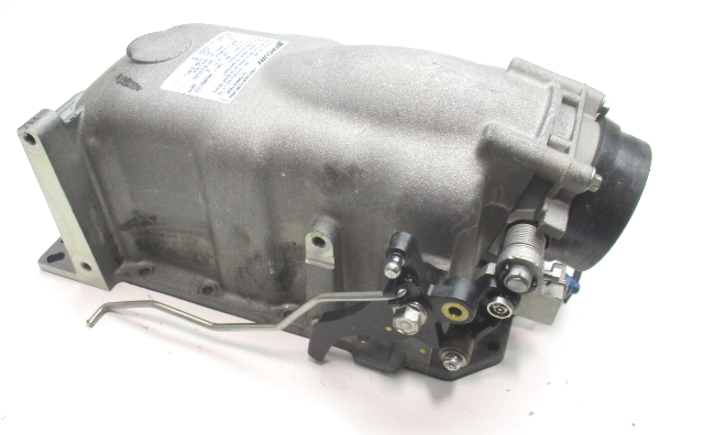 850248A2 Mercury Mariner Outboard 150 Hp DFI Air Plenum