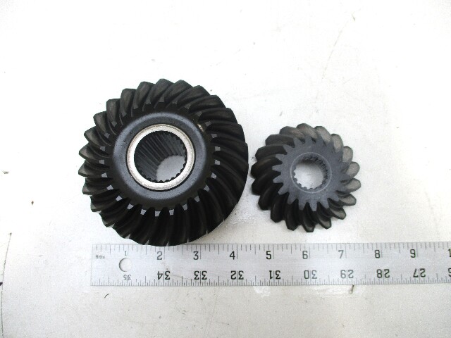 3852402 Volvo SX Stern Drive Lower Unit Gear set 1.51:1 /1.79:1 18/26T & Rotor