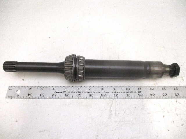 3851342 Volvo Penta SX Stern Drive Lower Unit  Driveshaft   17 / 17 Spline