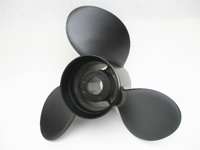 BLACK DIAMOND 13-3/4 X 21 Pitch Prop for 135-275 HP Mercury Mercruiser Yamaha