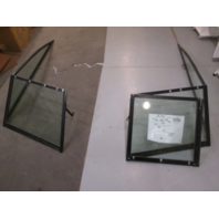 1986 Thompson 185 I/O Boat Windshield Walk Through