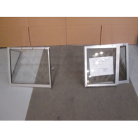 1977 14' Yarcraft Walk Through Boat Windshield