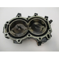 327671 OMC Evinrude Johnson 20-35 HP Outboard Cylinder Head  0327671 0335635