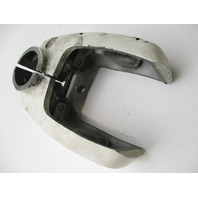 0323108 0323109 Evinrude Johnson Lower Mount Housing Assembly 20-35 HP 1976 - 99