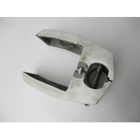 0323108 0323109 Evinrude Johnson Lower Mount Housing Assembly 20-35 HP 1976 - 99