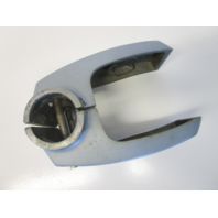 0323108 0323109 Evinrude Johnson Lower Mount Housing Assembly 20-35 HP 1976 - 99