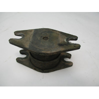 0321469 0766466 Lower Front Rubber Mount Evinrude Johnson 20 - 35 Hp