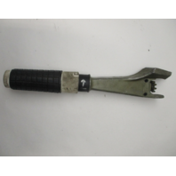 0318857 318857 OMC Evinrude Johnson 15 HP Steering Tiller Handle Arm 0393556