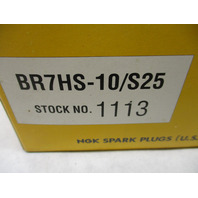 BR7HS-10 1113 Lot of 11 NGK MARINE SPARK PLUG STANDARD RESISTOR YAMAHA SUZUKI