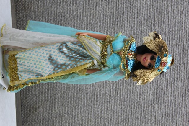 Mattel 1966 Barbie w/ 1993 Egyptian Queen Outfit. Excellent Condition.
