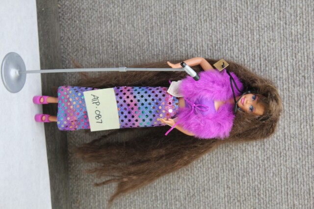 Mattel 1966 Barbie with 2002 Fashion Avenue Star Singer Outfit & Accessories