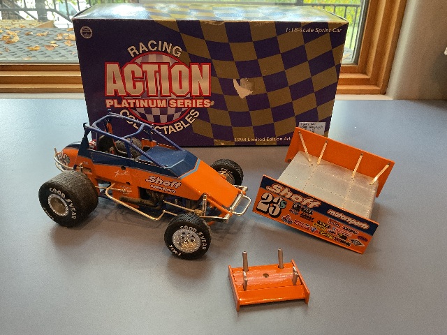 Racing Collectables Action Car Model 1:24 Scale Car Maxim Zemco