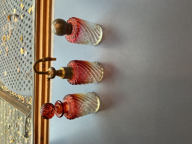 BEAUTIFUL Baccarat Rose Tint French Perfume Bottle Set