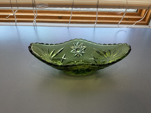 Vintage Anchor Hocking Green Pressed Glass Star of David Candy Dish