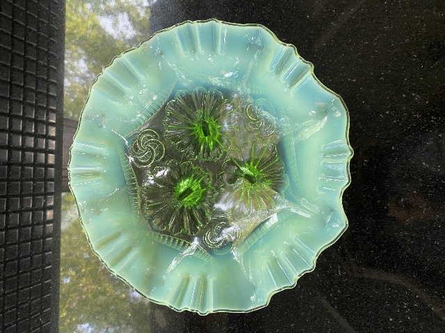 ANTIQUE Jefferson Glass Green Opalescent Ruffles & Rings 3 Footed Bowl 9"W c1906