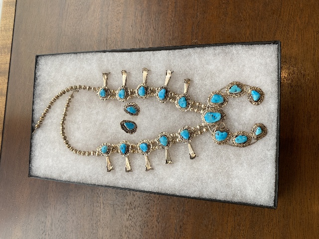 VTG Sterling Silver W/Turquoise NAVAJO Squash Blossom Necklace W/Earrings & CASE