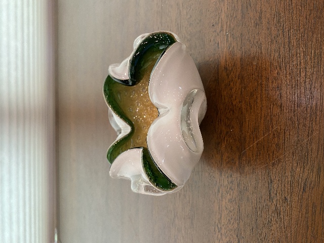 VINTAGE MURANO Green, White & Gold Art Glass Ashtray Bowl W/Flakes 4.5"W