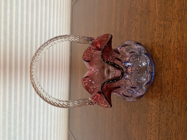 STUNNING VTG FENTON MULBERRY Swirl Handle Dot Optic Art Glass Basket 8"H
