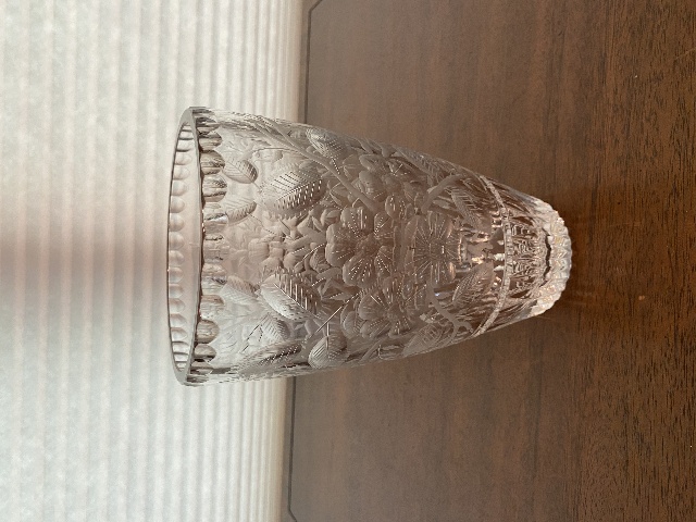 EXQUISITE VINTAGE HEAVY DETAILED Floral Etched Clear Crystal Vase 8"H