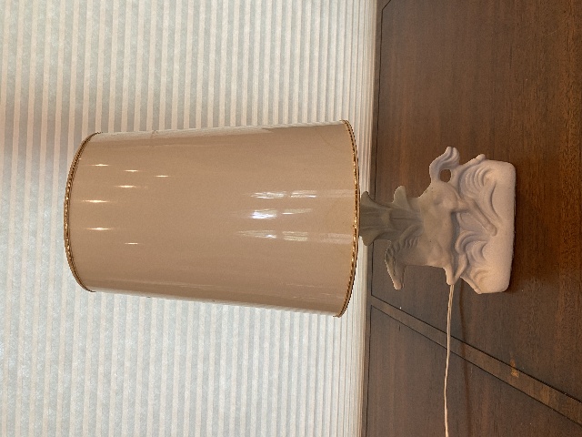 RARE STUNNING VTG VAN BRIGGLE White Running Horse Art Pottery Table Lamp 12.5"H