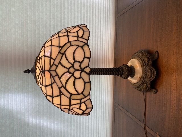 STUNNING VTG HEAVY Iridescent Ornate Slag Glass & Marble Electric Table Lamp 24"