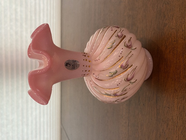 BEAUTIFUL VTG FENTON Rosalene Floral PAINTED LTD ED #451 Glass Swirl Vase 6.25"H