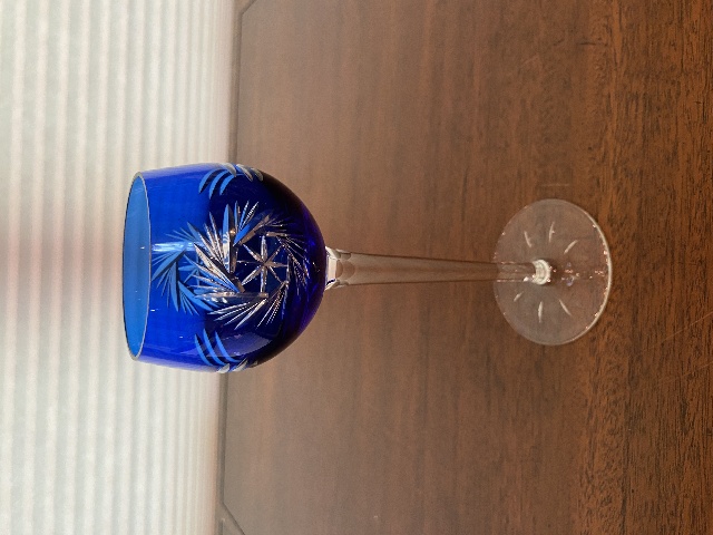 STUNNING VTG Cobalt Blue Cut To Clear PINWHEEL Smooth Stem Wine Glass 8"H