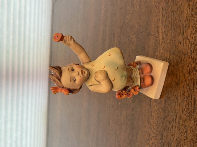 VTG Hummel "SPRING CHEER" Porcelain Figurine #72, 5.5"H GERMANY TMK2 FULL BEE