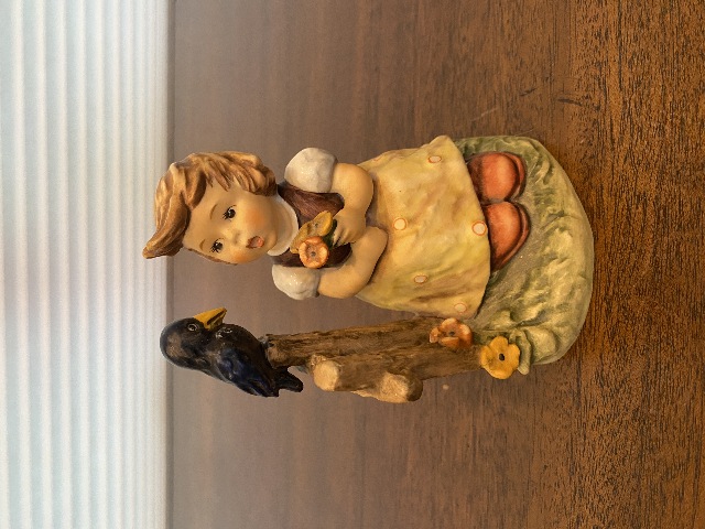 VTG Goebel Hummel "SING WITH ME" Porcelain Figurine #405, 5"H W.GERMANY TMK6