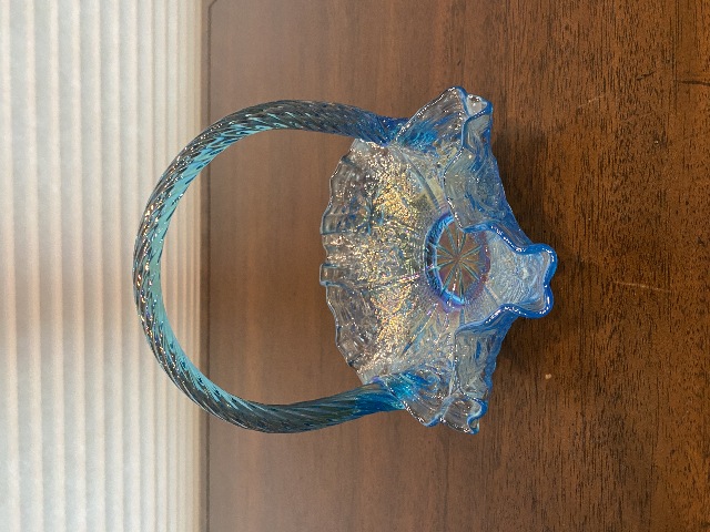 STUNNING VTG FENTON Celeste Blue Iridescent PEACOCK DAHLIA Glass Basket 6.25"H