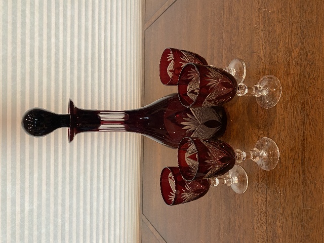 STUNNING VTG Ruby Red Cut To Clear Glass Decanter & 4 Matching Cordials SET(5)