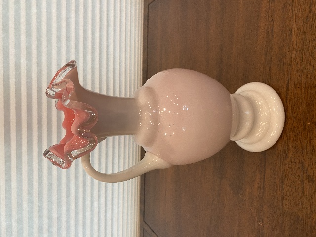 BEAUTIFUL VTG FENTON White Peach Blow Silver Crest Art Glass Pitcher 12"H