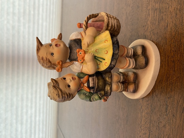 VTG LARGE Hummel "TO MARKET" Figurine #49/I , 6.25"H, W.GERMANY TMK6