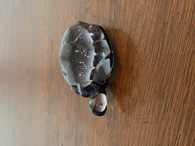 RARE BEAUTIFUL VTG BACCARAT Crystal Smoke Grey Turtle Figurine SIGNED 2.5"L HTF