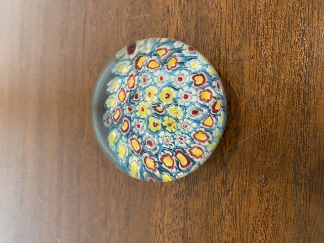 BEAUTIFUL VTG Multicolored Millefiori Art Glass Paperweight 2.5"W