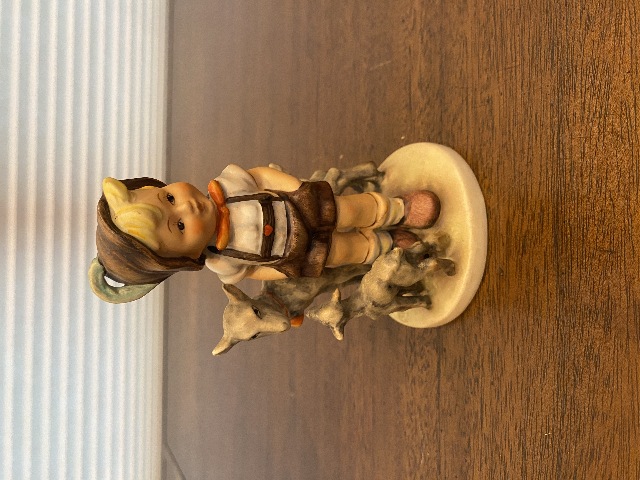 RARE VTG Goebel Hummel LITTLE GOAT HERDER Figurine #200 5.5"H, TMK2 FULL BEE