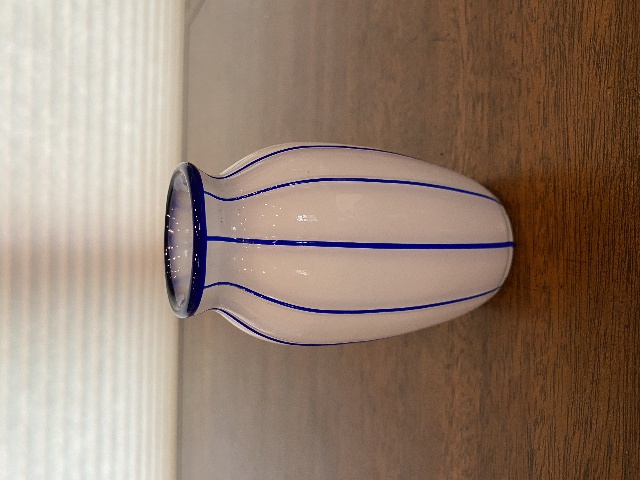 BEAUTIFUL VINTAGE LOETZ Small White W/Cobalt Blue Stripes Tango Glass Vase 4.75"