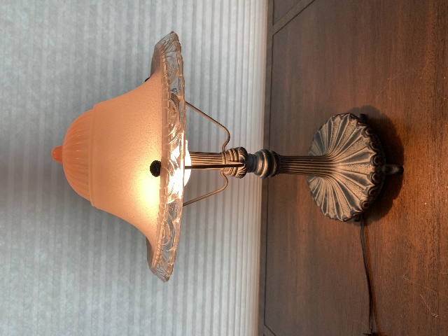 VINTAGE Pink ART DECO Art Glass Electric Table Lamp 16"H x 11"W DAMAGED