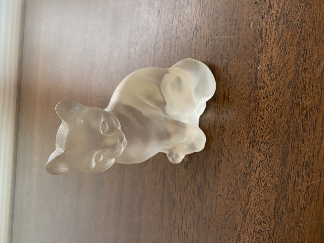 ADORABLE VTG FENTON Clear Frosted Art Glass Sitting Cat/Kitty Figurine 3.75"H