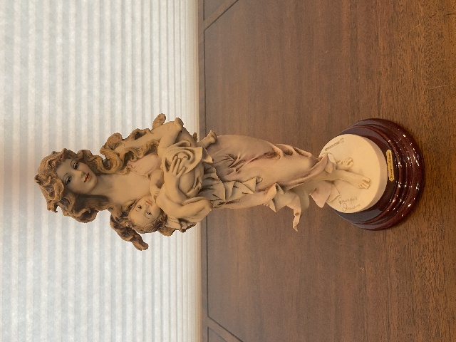 BEAUTIFUL VTG 1992 Florence Giuseppe Armani LOVING ARMS Figure 14"H ITALY