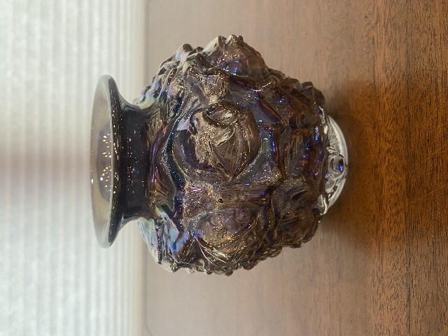 BEAUTIFUL VTG Imperial Glass LA BELLA ROSE Smoke Iridescent Glass Vase 6"H