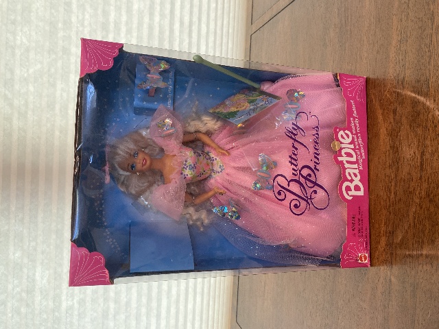 BUTTERFLY PRINCESS Barbie Doll Mattel 13051