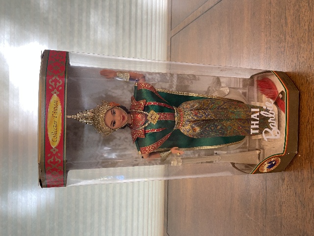 1997 COLLECTOR EDITION DOLLS OF THE WORLD THAI Barbie Mattel 18561