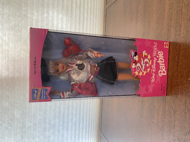 1996 25TH ANNIVERSARY WALT DISNEY WORLS SPECIAL EDITION Barbie Doll Mattel 16525