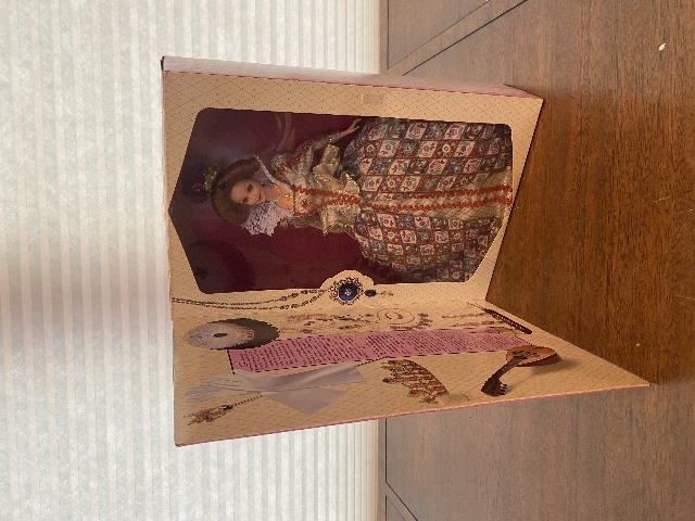 1994 SPECIAL EDITION THE GREAT ERAS QUEEN ELIZABETH Barbie Doll Mattel 12792