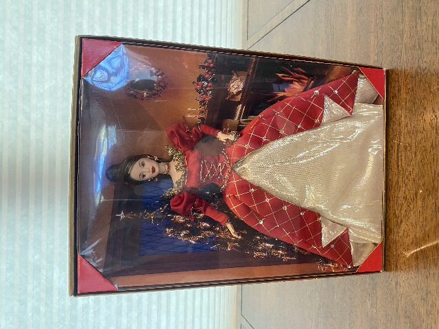 1999 LIMITED EDITION COLLECTORS CLUB HOLIDAY TREASURES Barbie Doll Mattel 24669