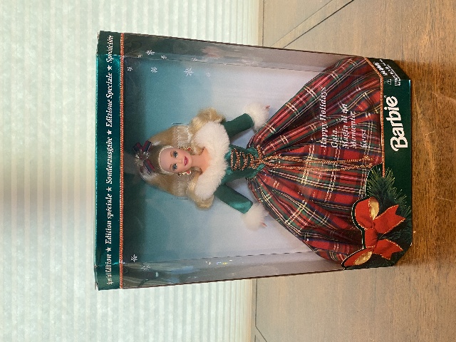 1995 SPECIAL EDITION HAPPY HOLIDAYS GALA Barbie Doll Mattel 15816